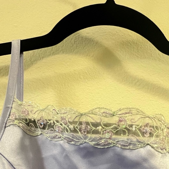 VINTAGE 80’s/90’s Lavender Dress 100%nylon - Picture 2 of 7